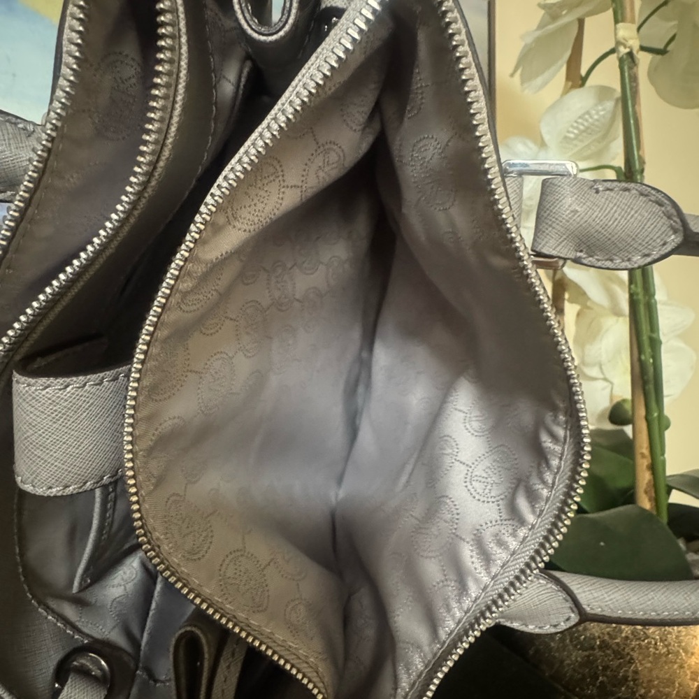 Michael Kors Elegant Gray Satchel Set - Picture 11 of 11